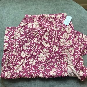 Large Patrons of Peace skirt